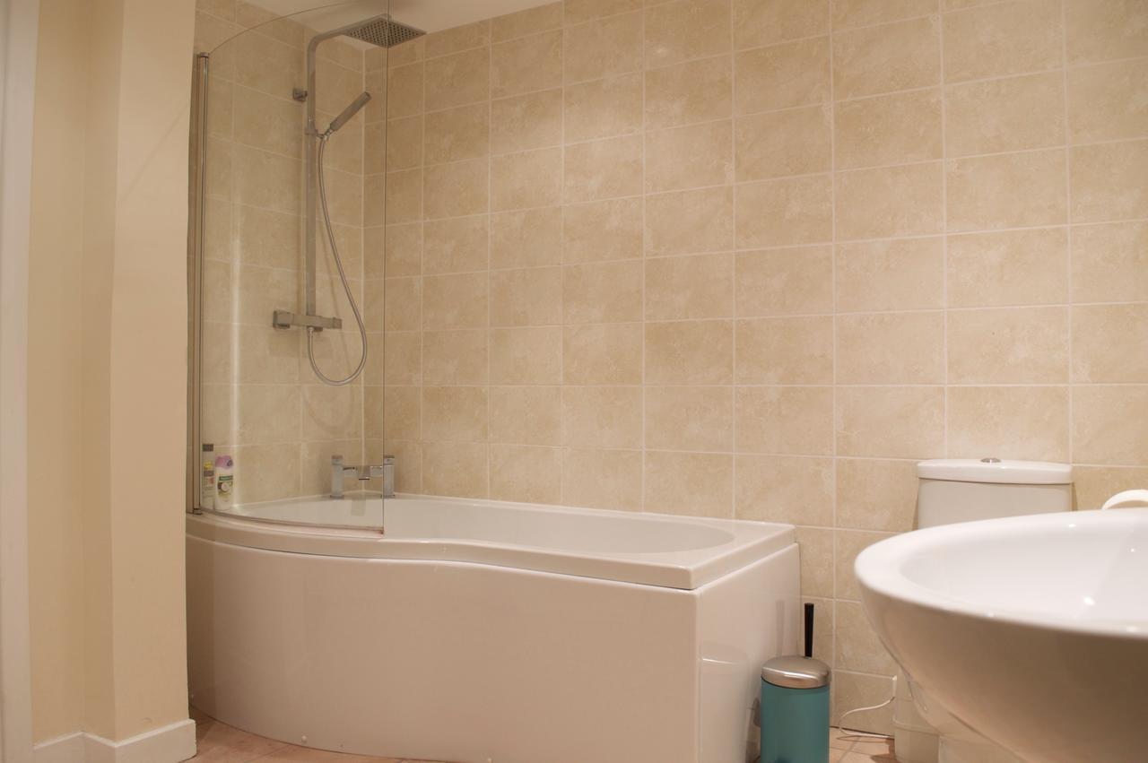 3 Bedroom Apartment Accommodates 8 Единбург Екстериор снимка