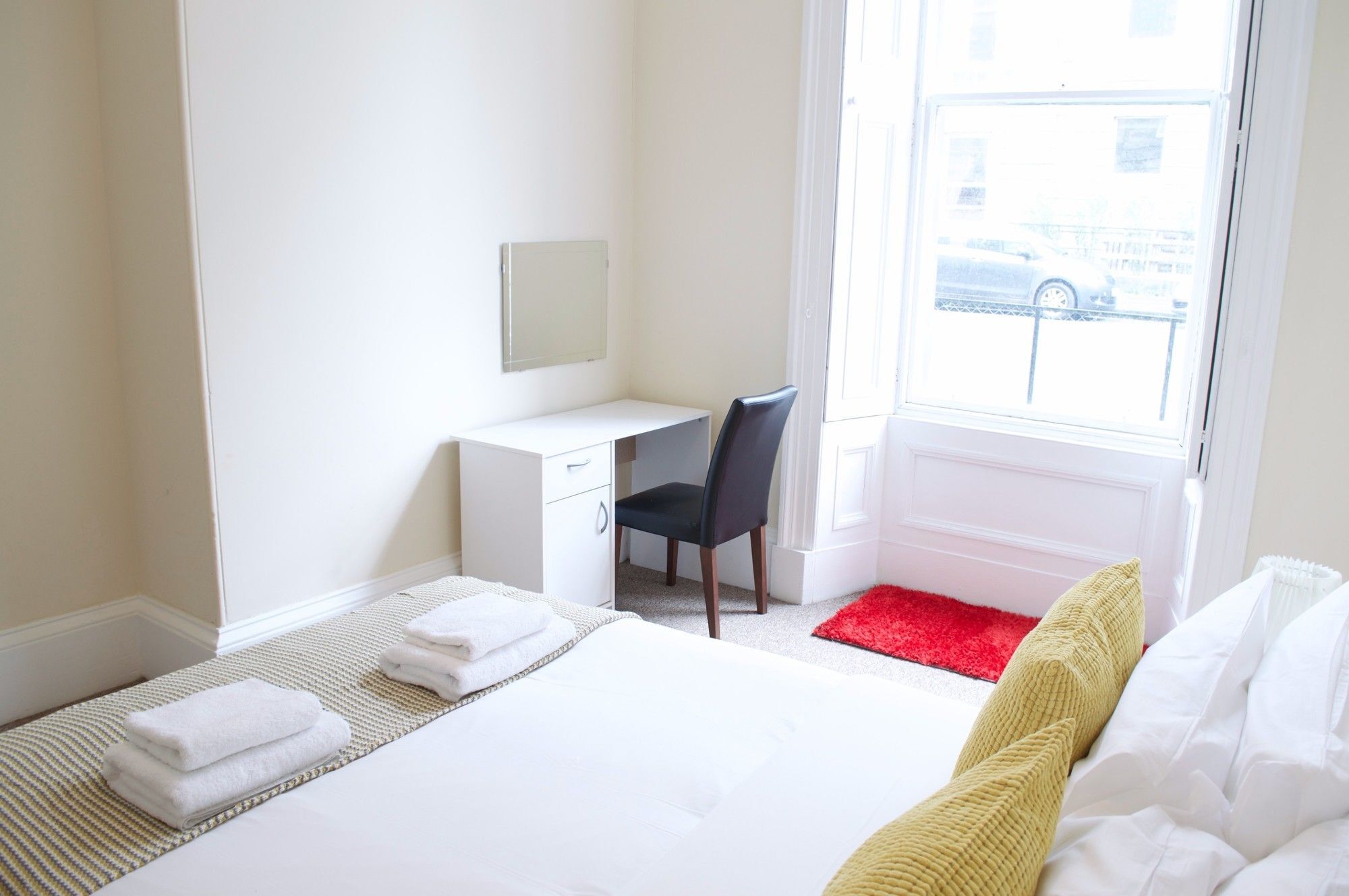 3 Bedroom Apartment Accommodates 8 Единбург Екстериор снимка
