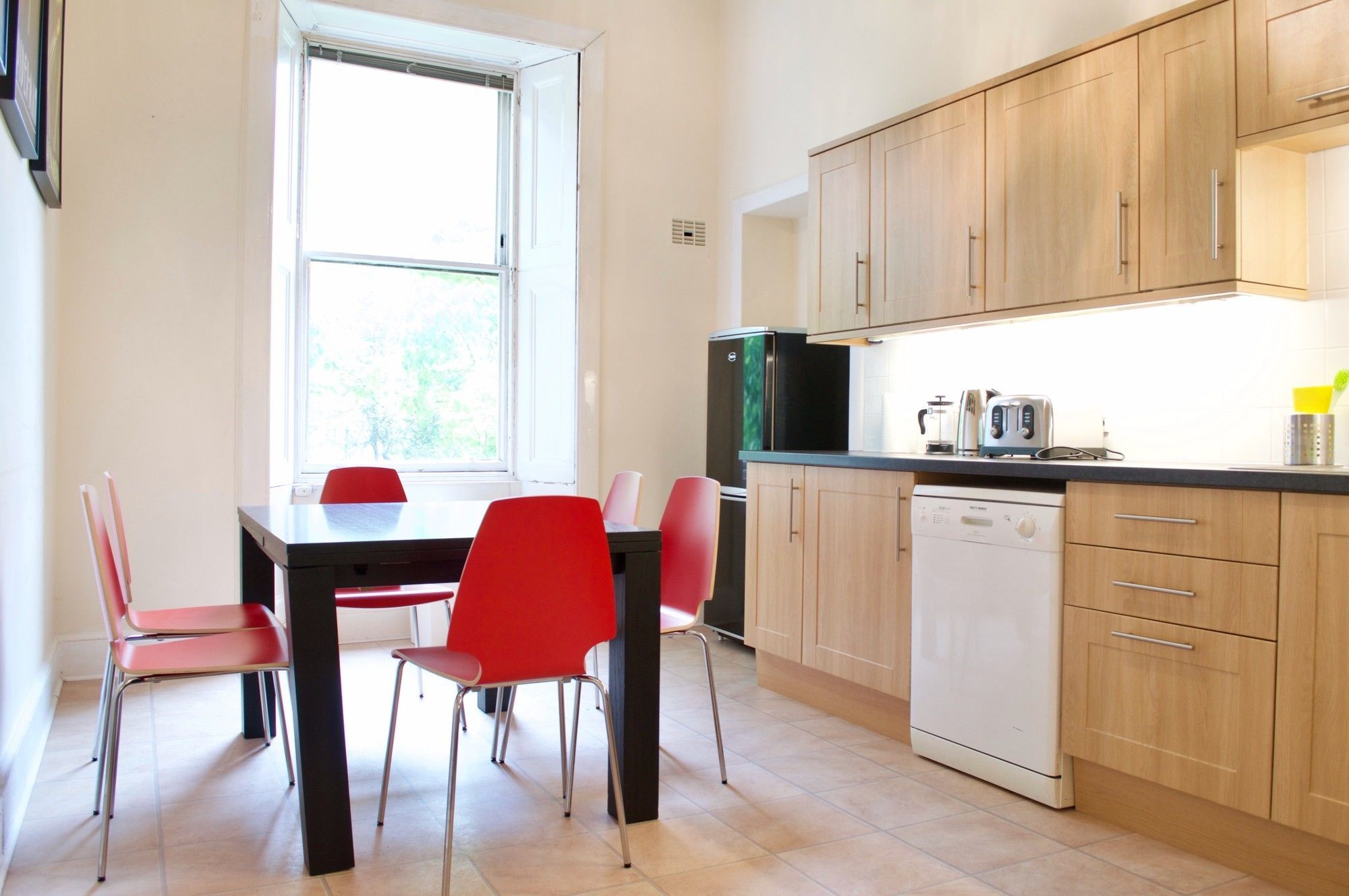 3 Bedroom Apartment Accommodates 8 Единбург Екстериор снимка